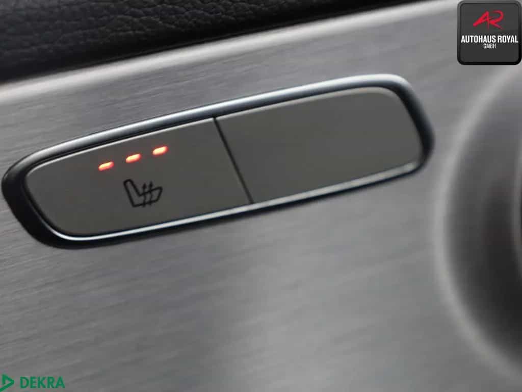 Mercedes-Benz C-Class 300 d AMG KAMERA,BURMESTER,PANO,CARPLAY,AHK,SH 02/2019-photo-11