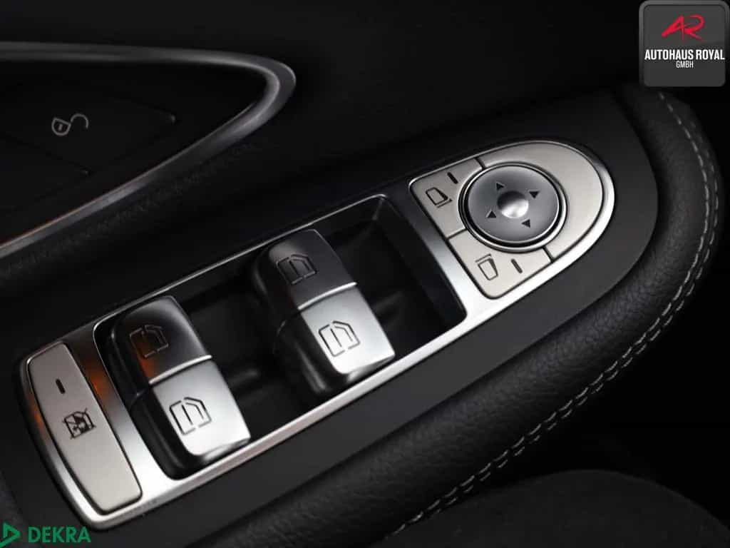 Mercedes-Benz C-Class 300 d AMG KAMERA,BURMESTER,PANO,CARPLAY,AHK,SH 02/2019-photo-13