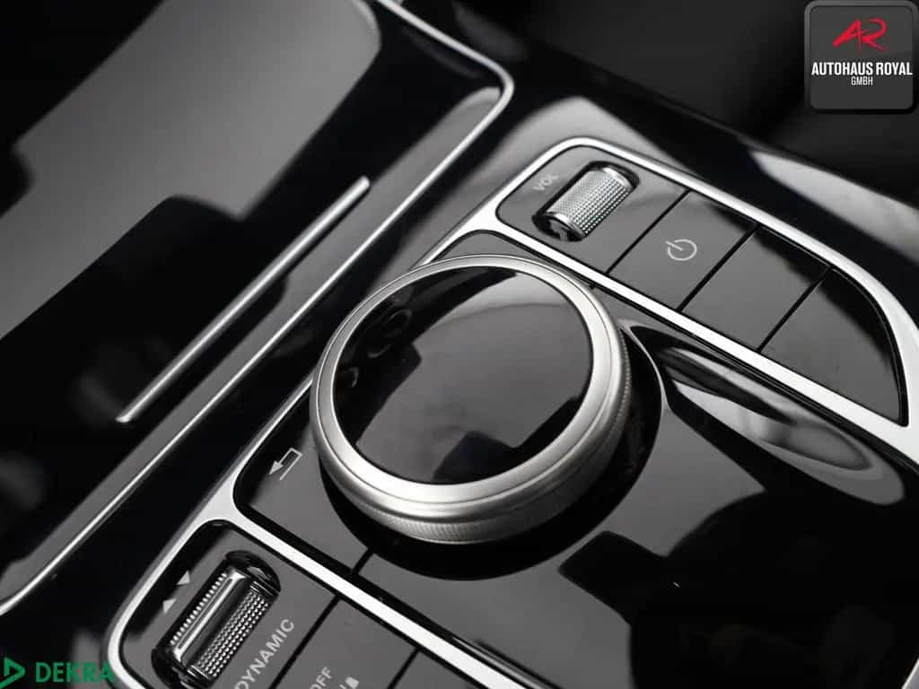 Mercedes-Benz C-Class 300 d AMG KAMERA,BURMESTER,PANO,CARPLAY,AHK,SH 02/2019-photo-17