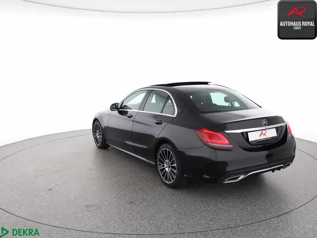Mercedes-Benz C-Class 300 d AMG KAMERA,BURMESTER,PANO,CARPLAY,AHK,SH 02/2019-photo-1