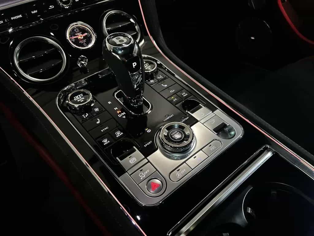 Bentley Continental GT Speed°PANO°HUD°NIGHT°NAIM°CARBON° 03/2023-photo-11