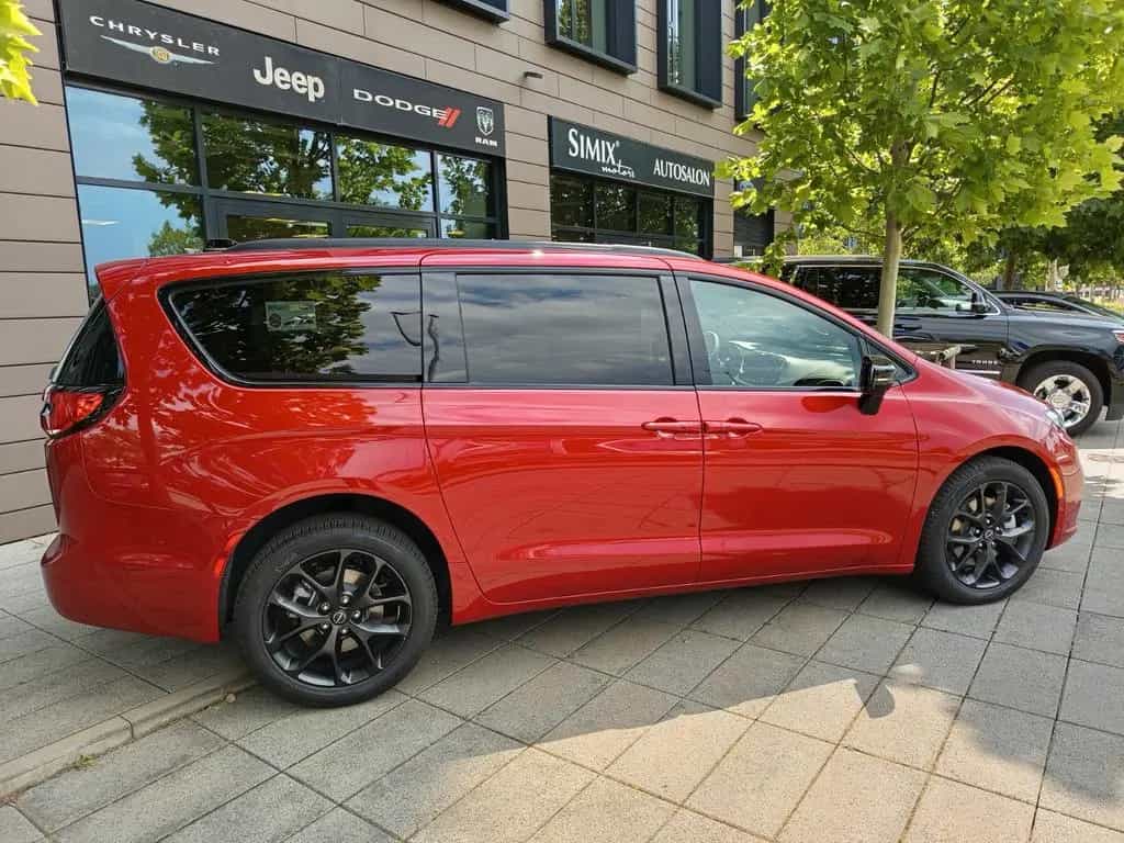 Chrysler Pacifica Limited 2025 AWD S Paket null-photo-1