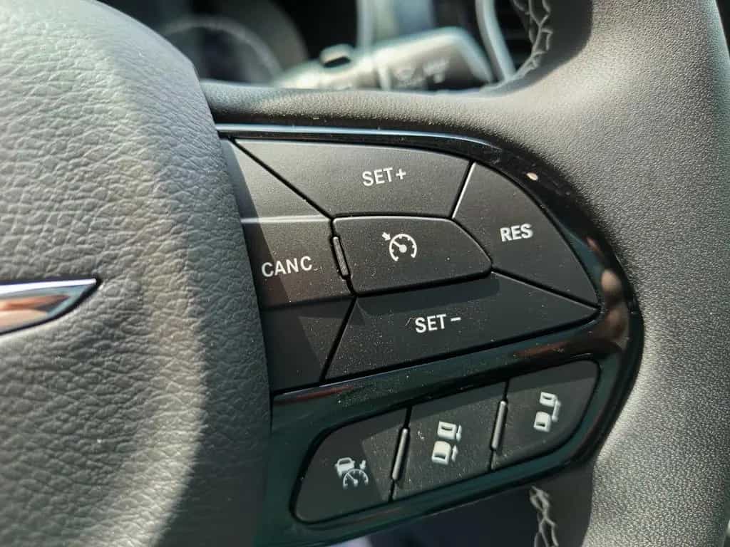 Chrysler Pacifica Limited 2025 AWD S Paket null-photo-18