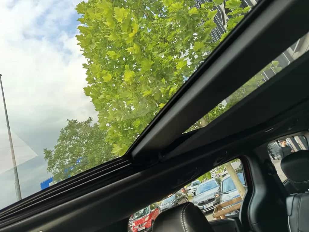 Chrysler Pacifica Limited 2025 AWD S Paket null-photo-19