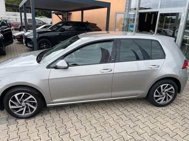 Volkswagen Golf VII Lim. Sound Start-Stopp 10/2017-photo-23