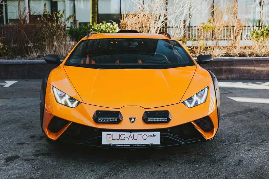 Lamborghini Huracán Sterrato 08/2024-photo-1