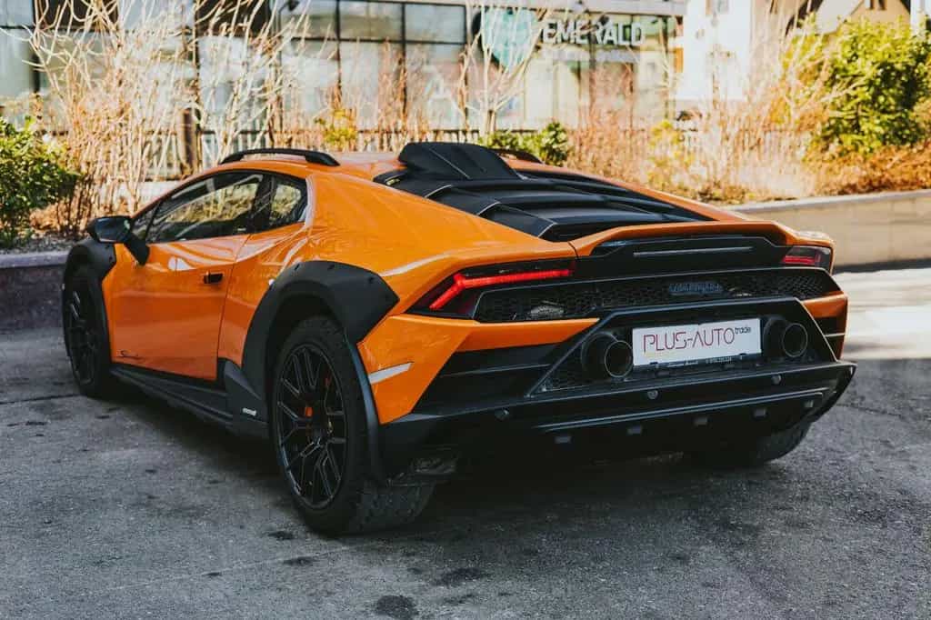 Lamborghini Huracán Sterrato 08/2024-photo-12