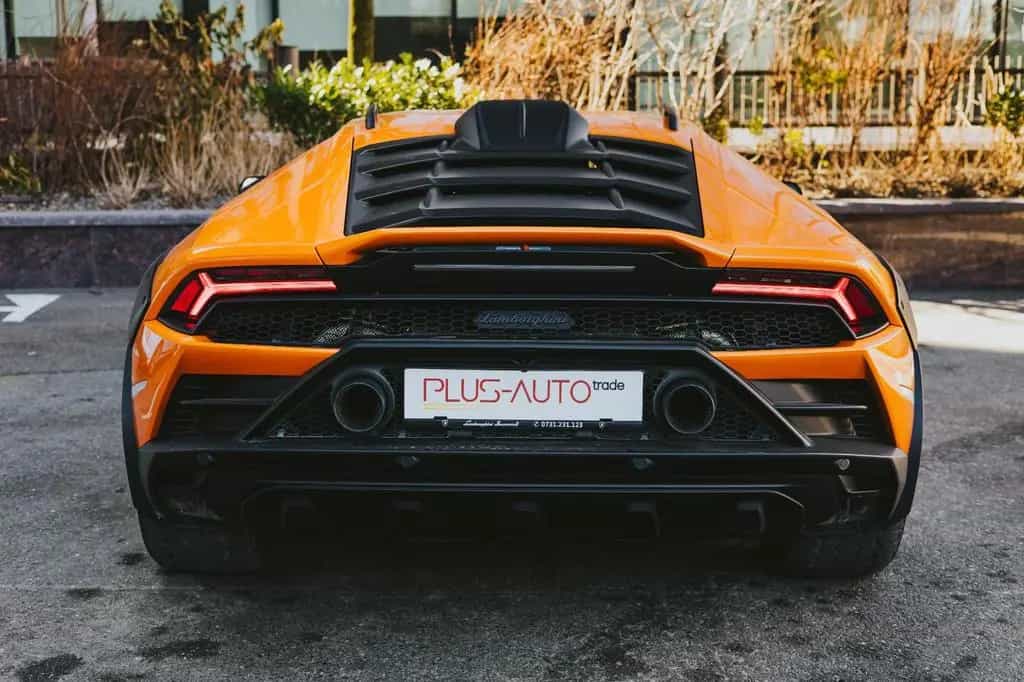 Lamborghini Huracán Sterrato 08/2024-photo-13