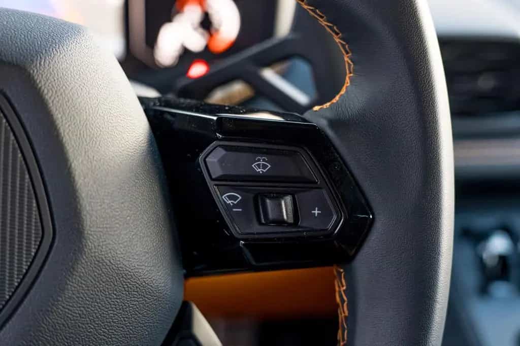 Lamborghini Huracán Sterrato 08/2024-photo-32