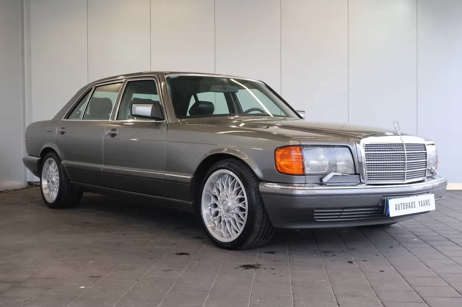 Mercedes-Benz 560 09/1986-photo-2