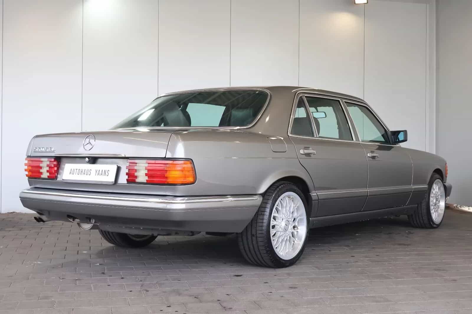 Mercedes-Benz 560 09/1986-photo-3