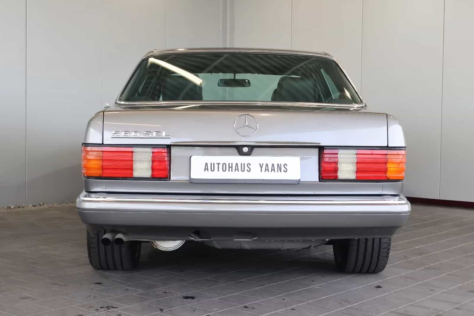 Mercedes-Benz 560 09/1986-photo-4