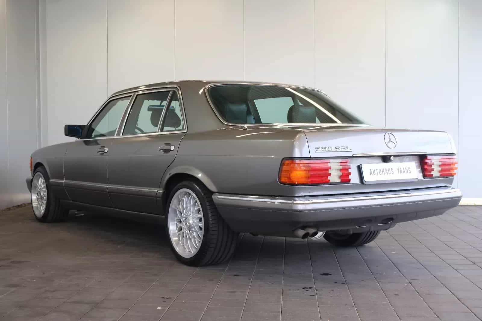 Mercedes-Benz 560 09/1986-photo-5