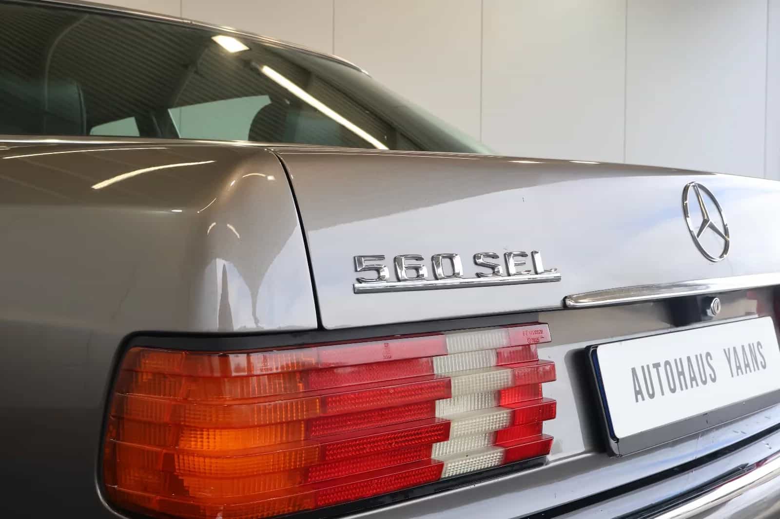 Mercedes-Benz 560 09/1986-photo-6
