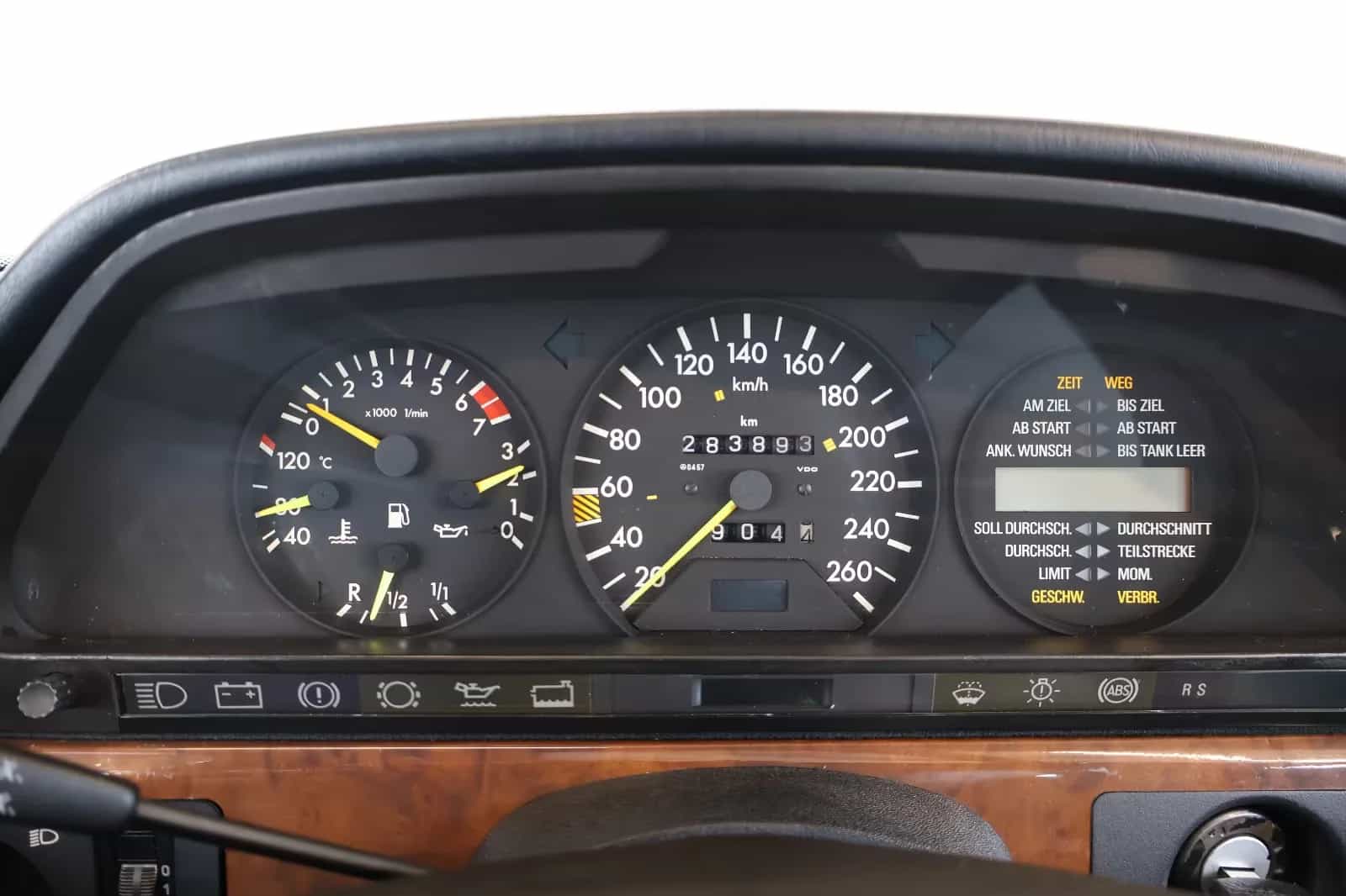 Mercedes-Benz 560 09/1986-photo-8