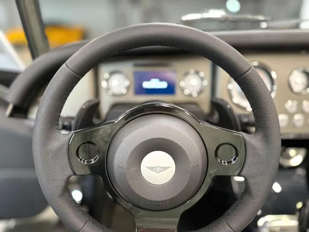 Morgan Plus 4 / Driving Package / Sennheiser Sound null-photo-10
