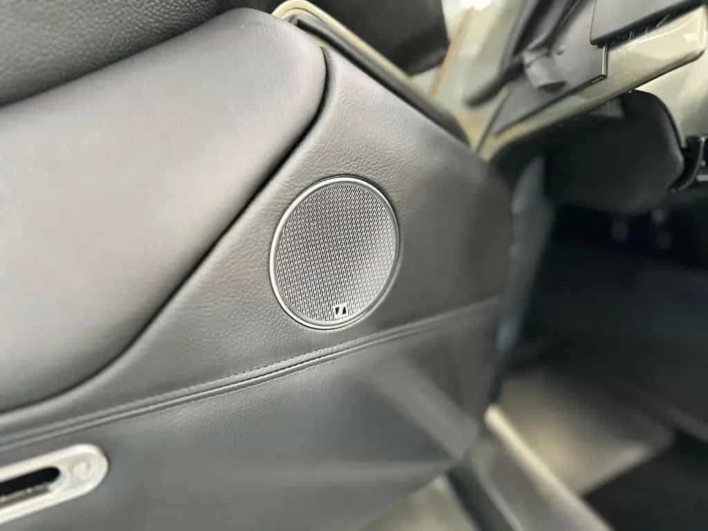 Morgan Plus 4 / Driving Package / Sennheiser Sound null-photo-13