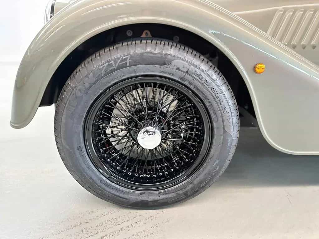 Morgan Plus 4 / Driving Package / Sennheiser Sound null-photo-5