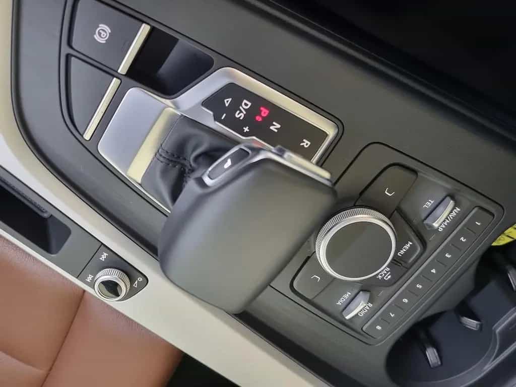 Audi A5 35 TFSI DSG LED SHZ Navi Leder Tempomat 11/2019-photo-24