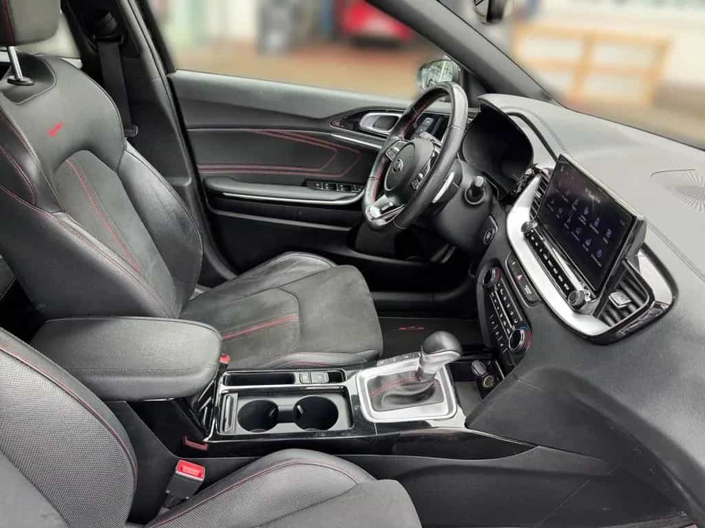 Kia Ceed 1.6T-GDI GT Komfort/Navi/JBL/LED Bluetooth 09/2021-photo-15