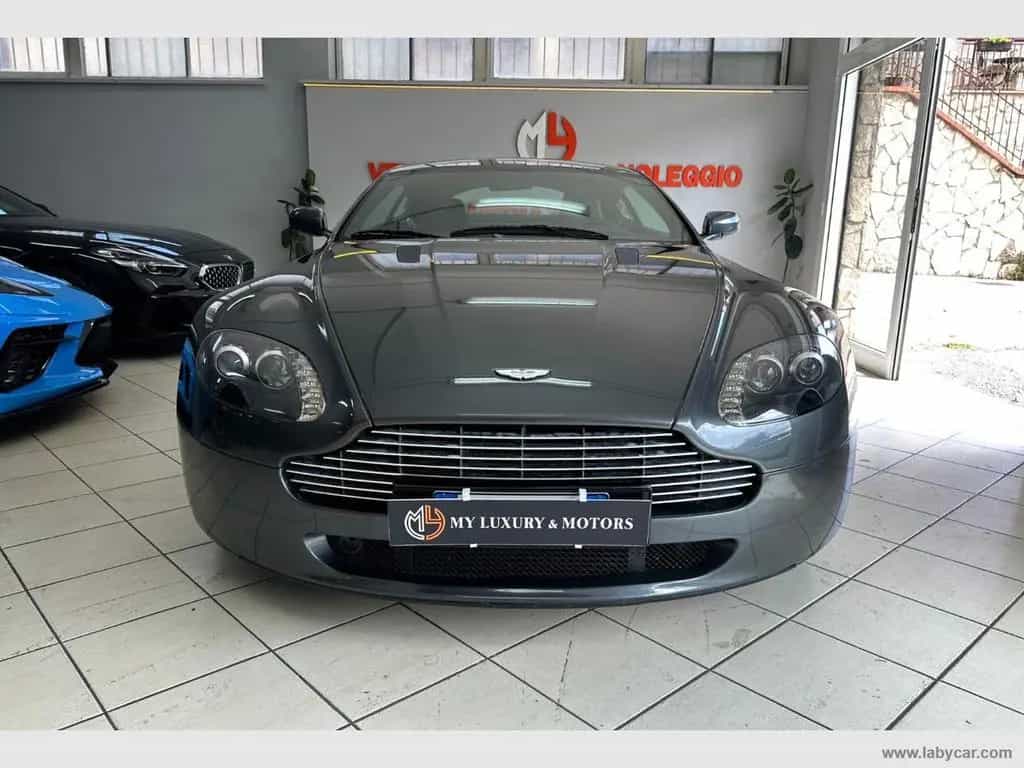 Aston Martin Aston MARTIN V8 Vantage Coupé CAMBIO MANUALE 01/2006-photo-1