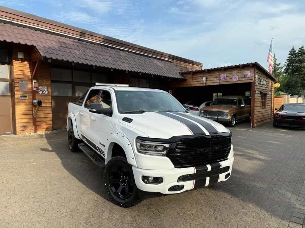 Dodge RAM V8*OFFROAD*LIFT*BÜGEL+LED*4X4*NAVI*AHK*GARANTIE* 07/2023-photo-10
