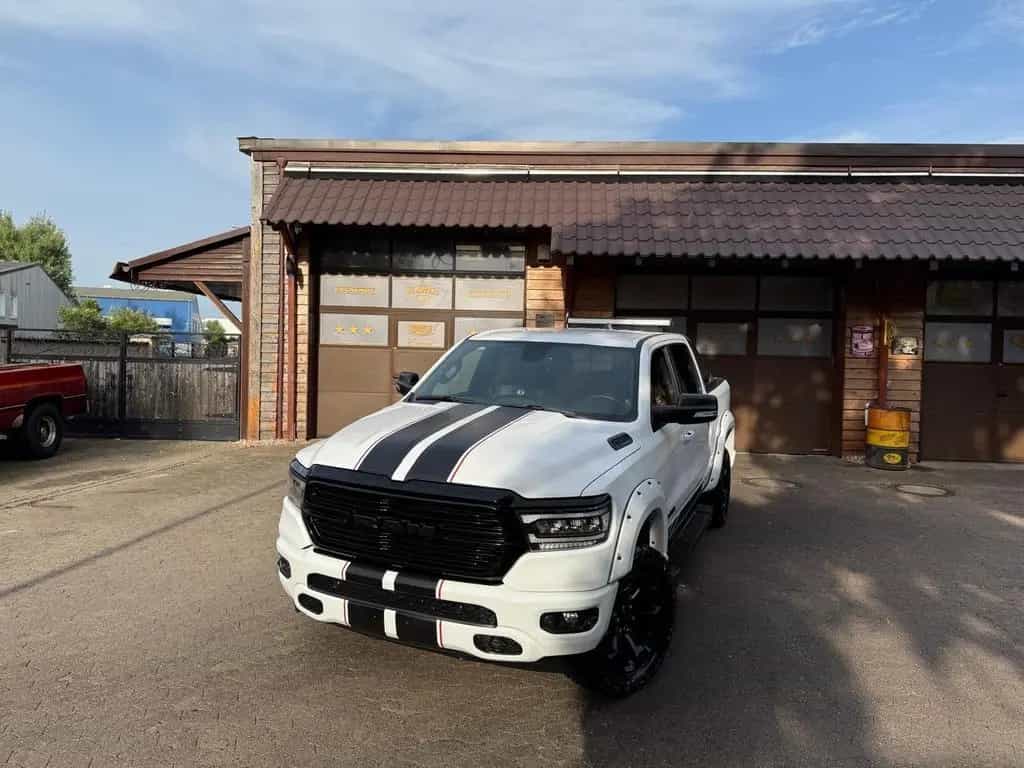 Dodge RAM V8*OFFROAD*LIFT*BÜGEL+LED*4X4*NAVI*AHK*GARANTIE* 07/2023-photo-2