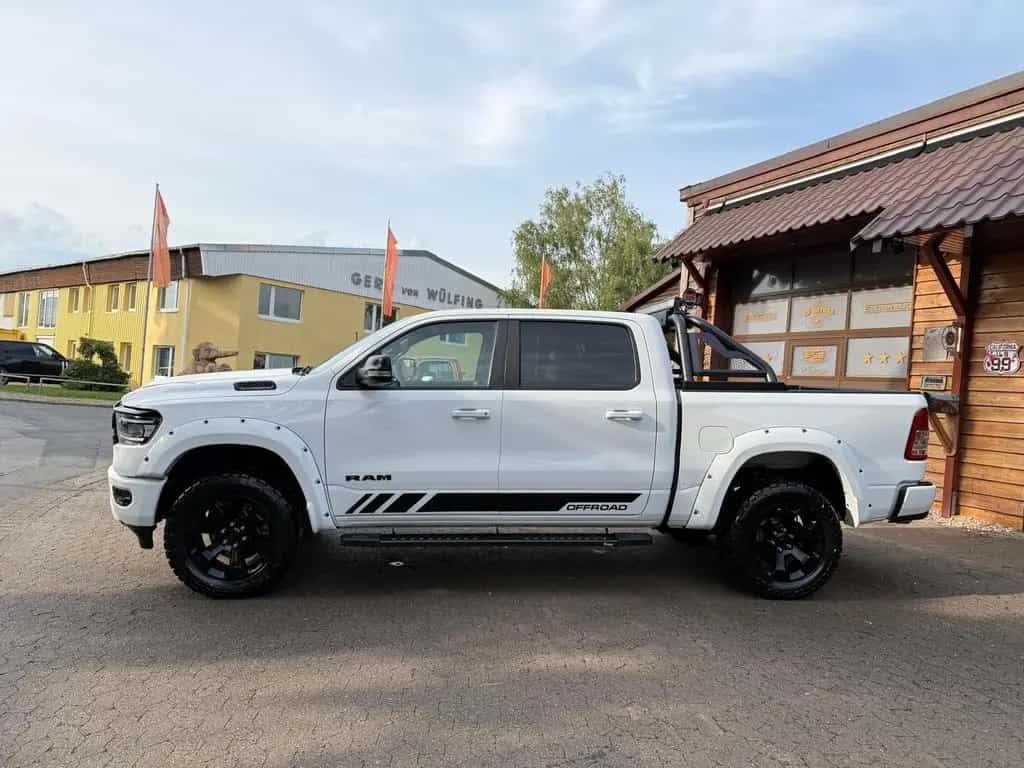 Dodge RAM V8*OFFROAD*LIFT*BÜGEL+LED*4X4*NAVI*AHK*GARANTIE* 07/2023-photo-26