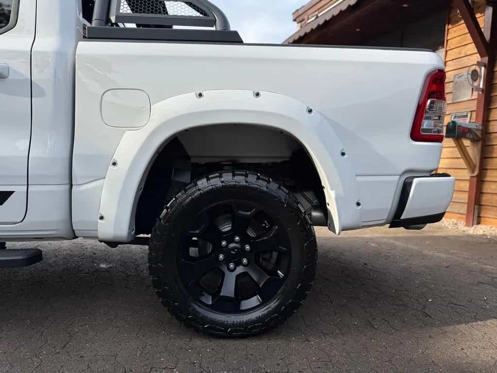 Dodge RAM V8*OFFROAD*LIFT*BÜGEL+LED*4X4*NAVI*AHK*GARANTIE* 07/2023-photo-27