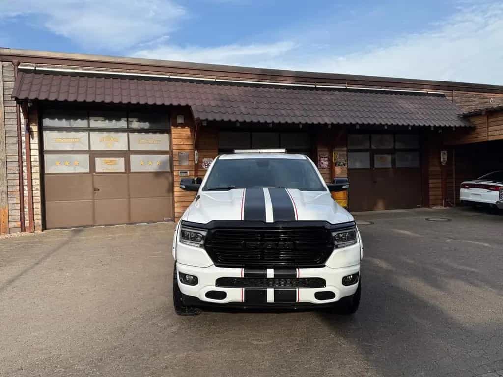 Dodge RAM V8*OFFROAD*LIFT*BÜGEL+LED*4X4*NAVI*AHK*GARANTIE* 07/2023-photo-7