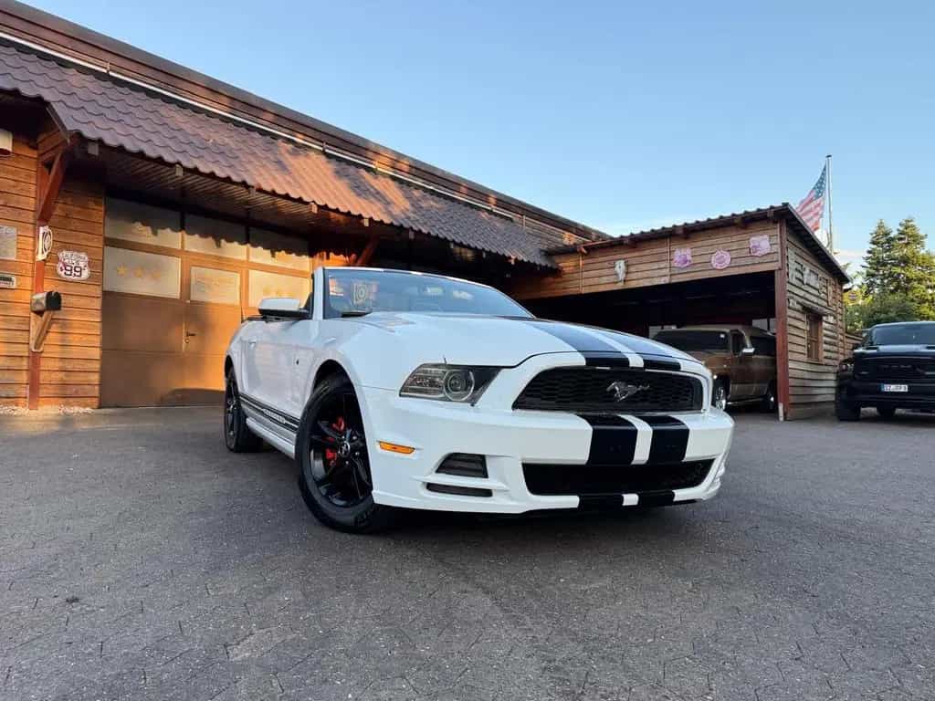 Ford Mustang V6 3,7"CABRIO"LEDER"PREMIUM"XENON"GARANTIE 12/2014-photo-12