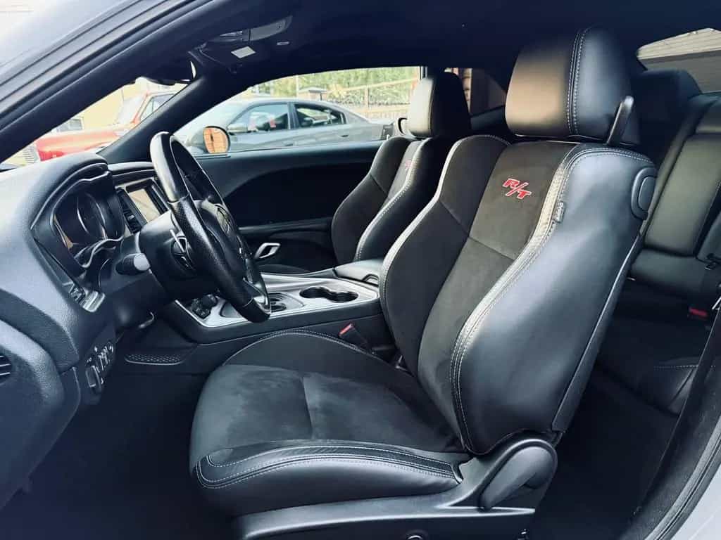 Dodge Challenger 5,7 V8*R/T*AUTO.-*LEDER*NAVI*ALCANTARA*GARNTIE 08/2021-photo-34