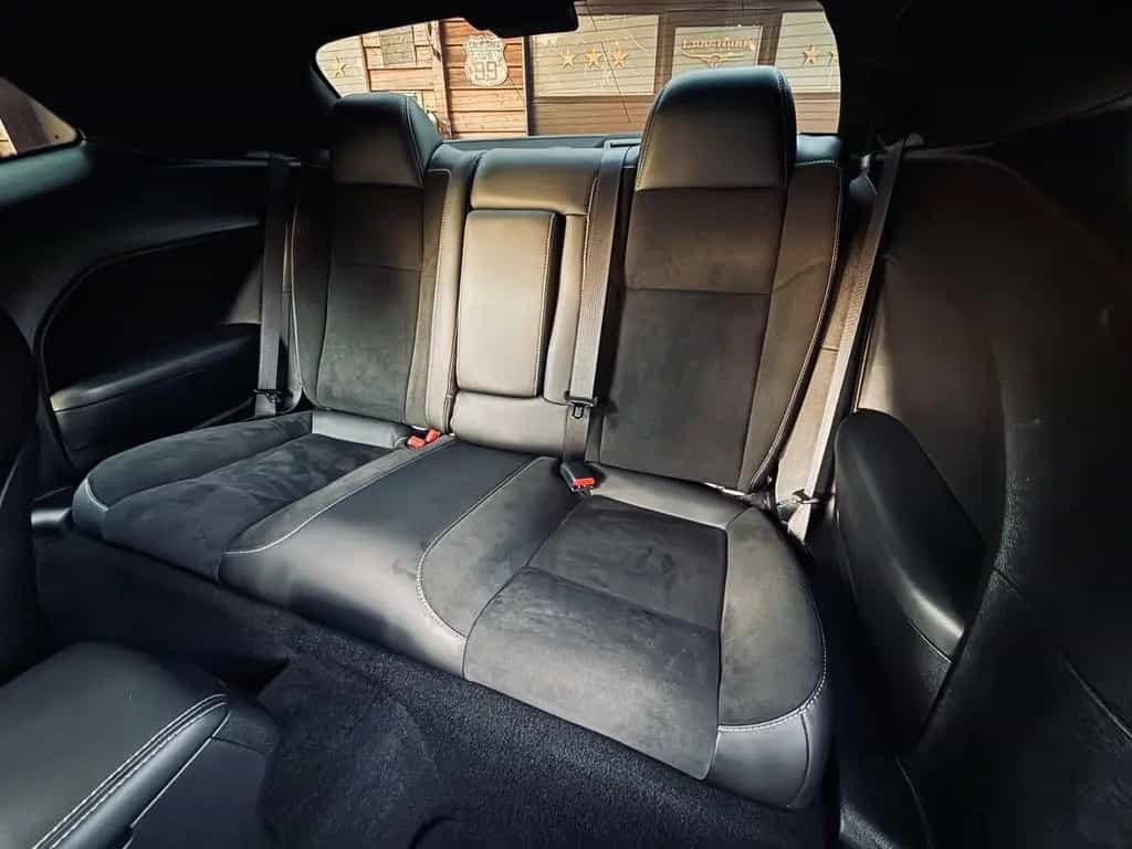 Dodge Challenger 5,7 V8*R/T*AUTO.-*LEDER*NAVI*ALCANTARA*GARNTIE 08/2021-photo-36