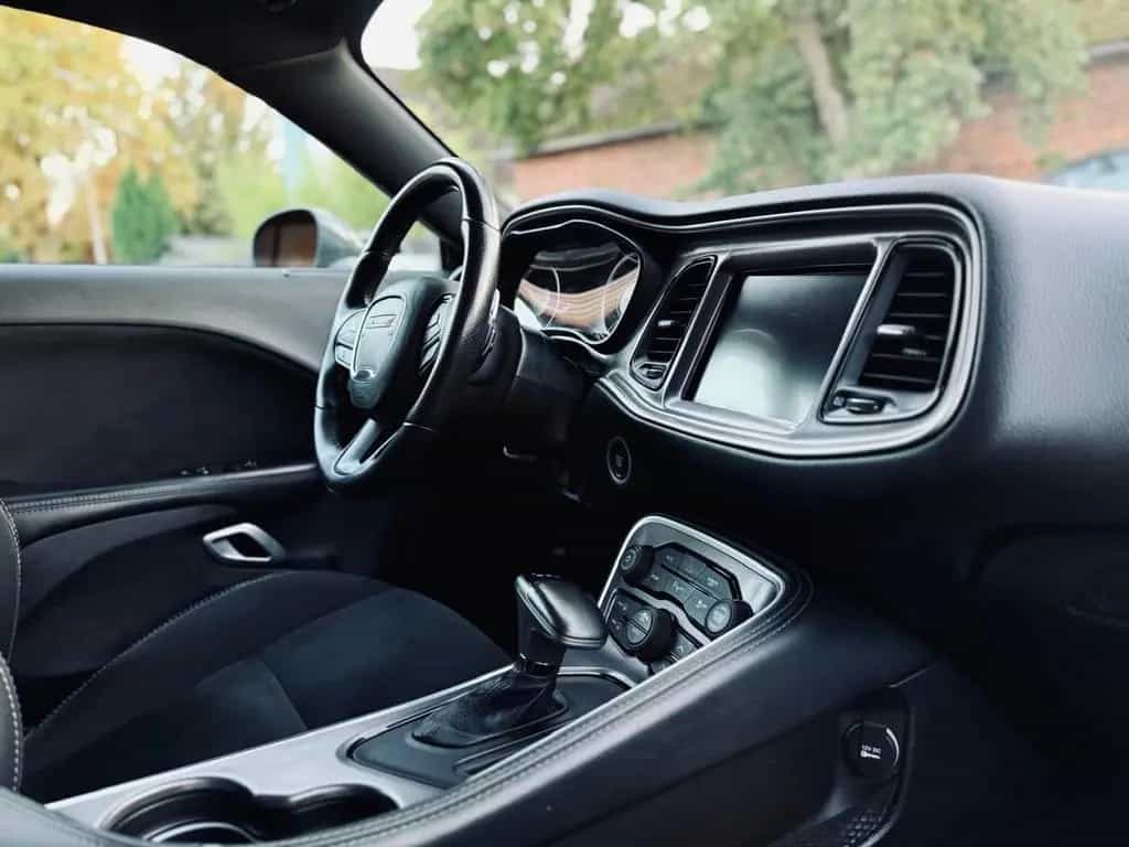 Dodge Challenger 5,7 V8*R/T*AUTO.-*LEDER*NAVI*ALCANTARA*GARNTIE 08/2021-photo-45