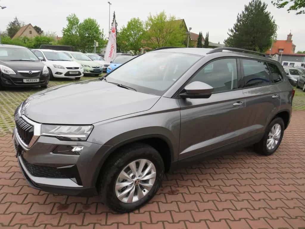 Skoda Karoq 1,5 TSI SELECT +LED+CAM+TEMP+AHK 01/2024-photo-2