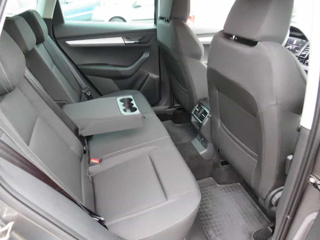 Skoda Karoq 1,5 TSI SELECT +LED+CAM+TEMP+AHK 01/2024-photo-8