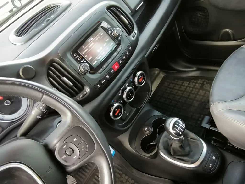 Fiat 500L Living 0.9 TwinAir Lounge*Navi*SH*Leder*Kam 02/2015-photo-6