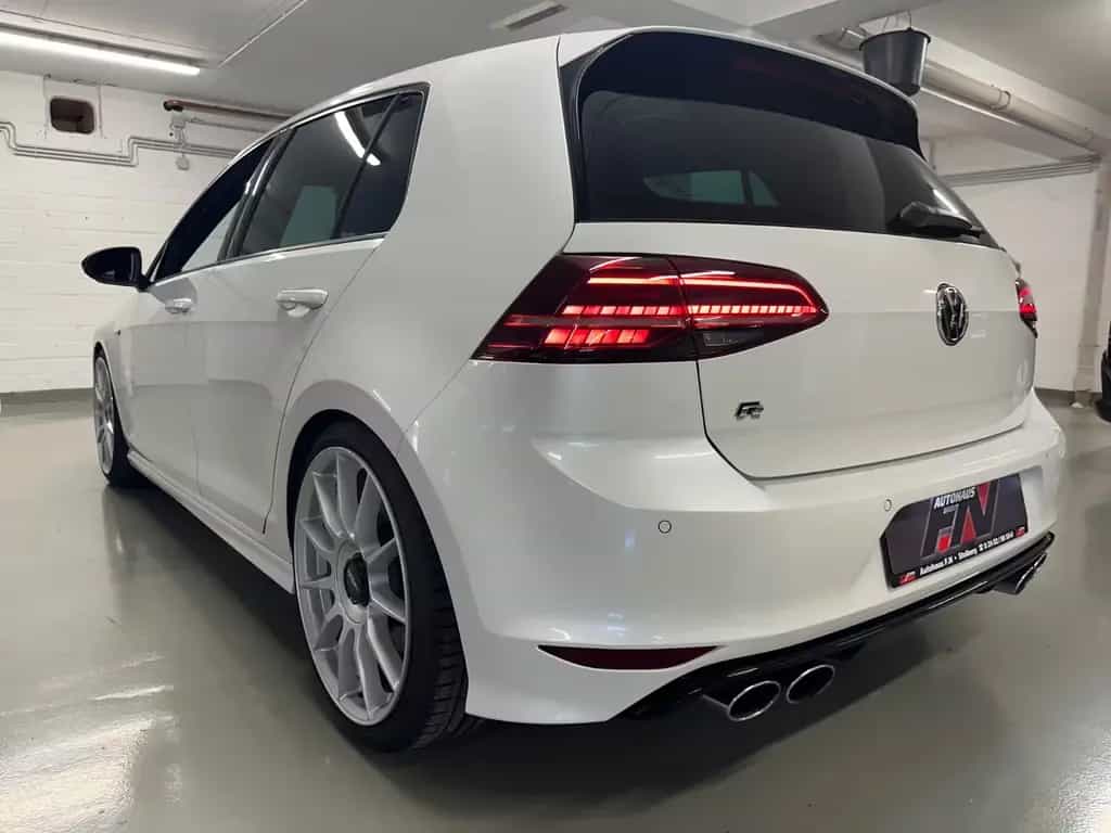 Volkswagen Golf VII Lim. R 4M Leder/Carplay/Temp/K&W/ 08/2015-photo-1