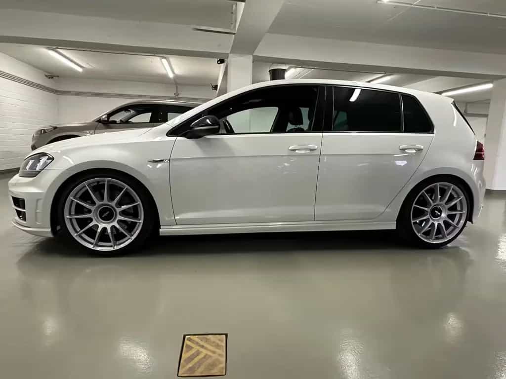 Volkswagen Golf VII Lim. R 4M Leder/Carplay/Temp/K&W/ 08/2015-photo-10