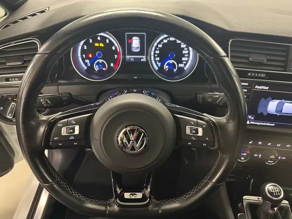 Volkswagen Golf VII Lim. R 4M Leder/Carplay/Temp/K&W/ 08/2015-photo-15