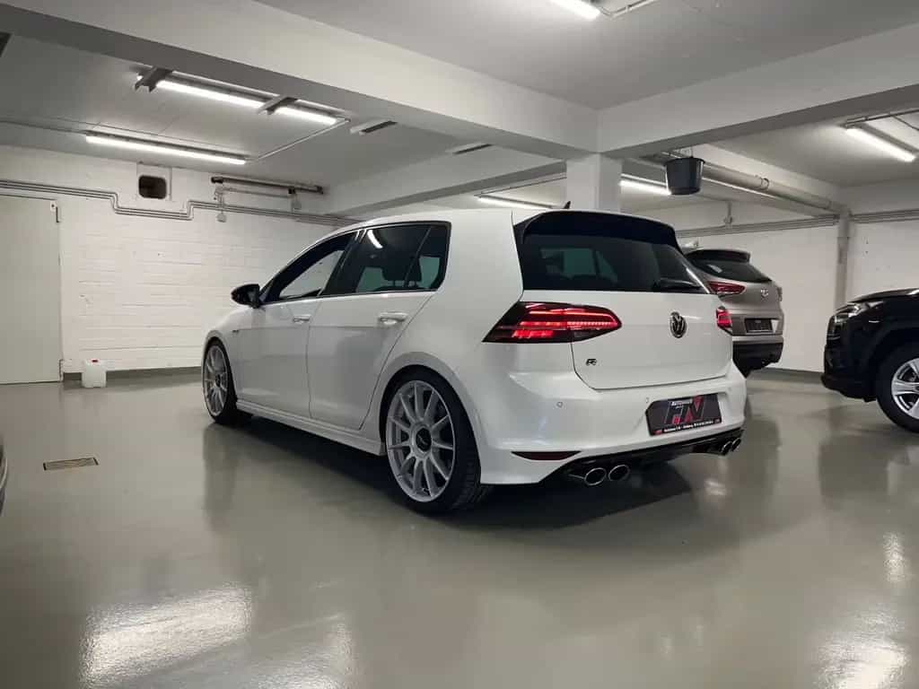 Volkswagen Golf VII Lim. R 4M Leder/Carplay/Temp/K&W/ 08/2015-photo-4
