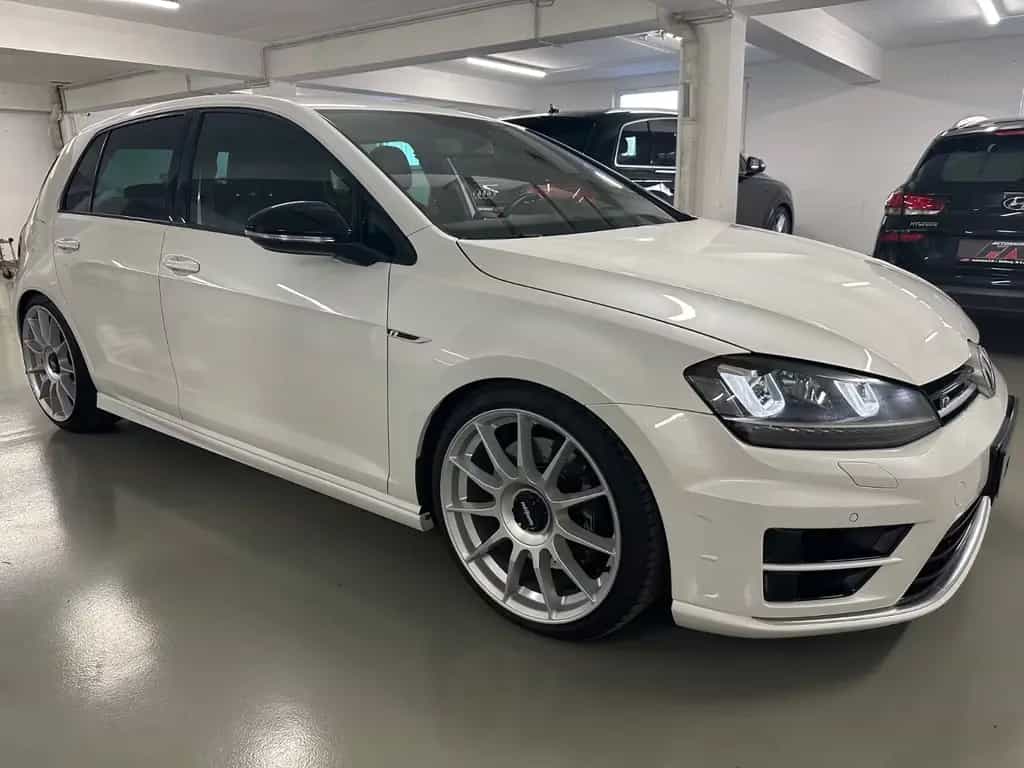 Volkswagen Golf VII Lim. R 4M Leder/Carplay/Temp/K&W/ 08/2015-photo-9