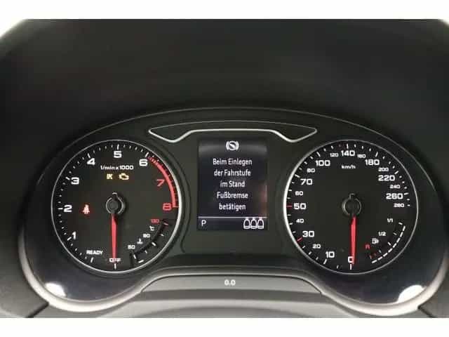 Audi A3 Sportback 35 TFSI Sport S-Line 08/2019-photo-17