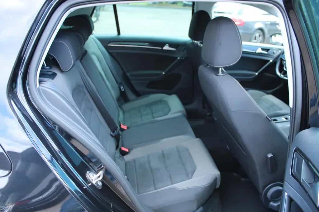 Volkswagen Golf VII Lim. Highline R Line 1.5TSI Navi LED 06/2019-photo-14