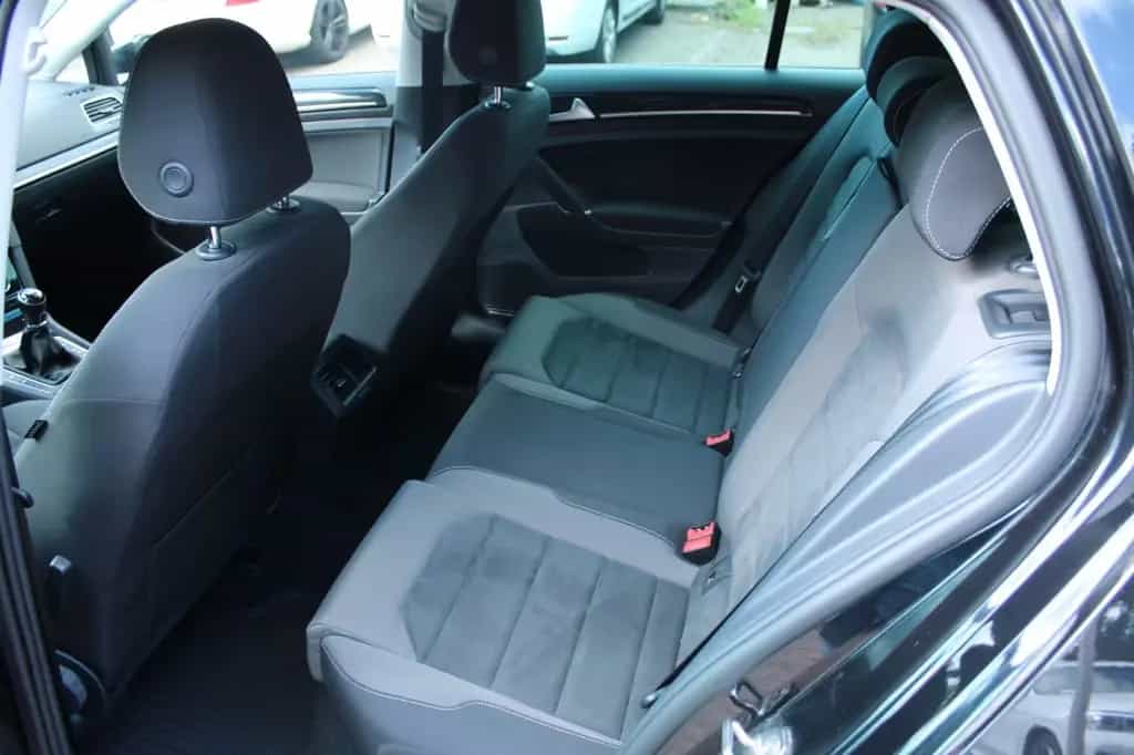 Volkswagen Golf VII Lim. Highline R Line 1.5TSI Navi LED 06/2019-photo-5