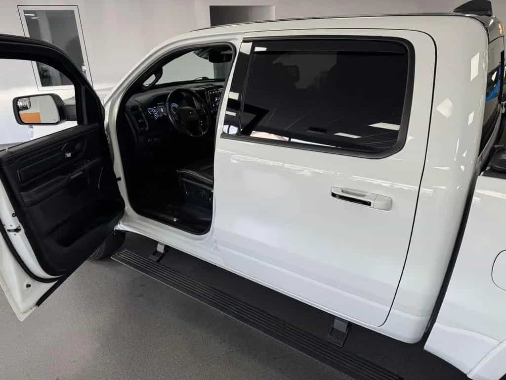 Dodge RAM 5,7l V8 *LIMITED / AHK / VOLL* 11/2022-photo-12