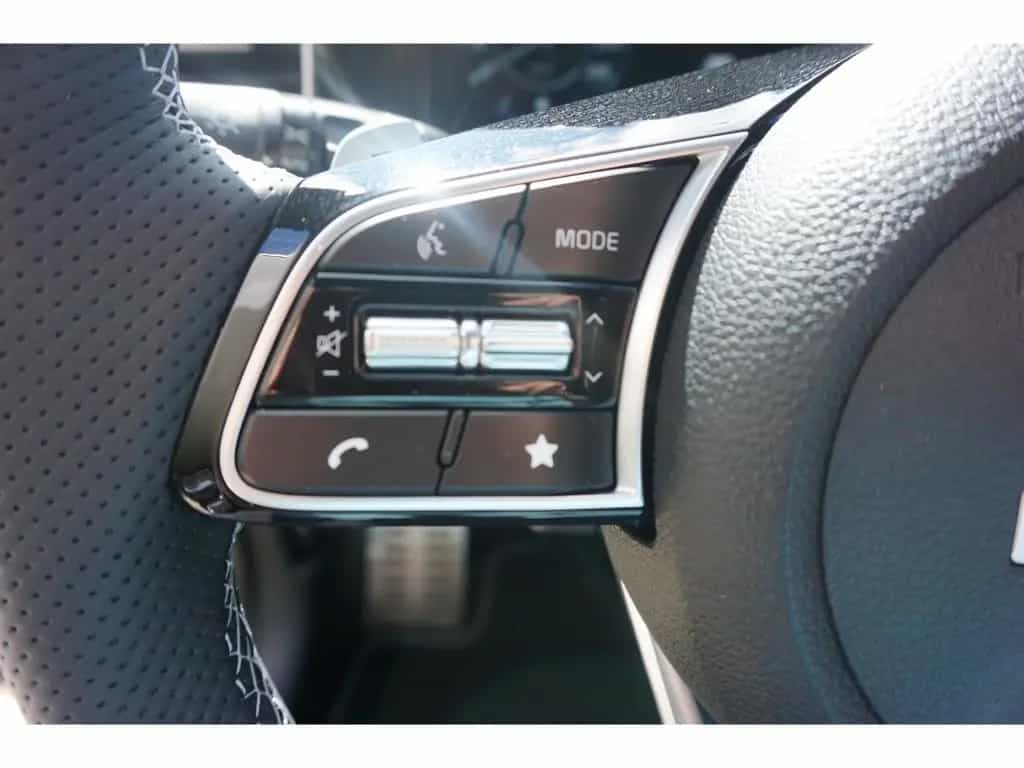 Kia Ceed_sw 1.5T 140 GT Line DCT7 Pano AHK Navi LED 04/2026-photo-11