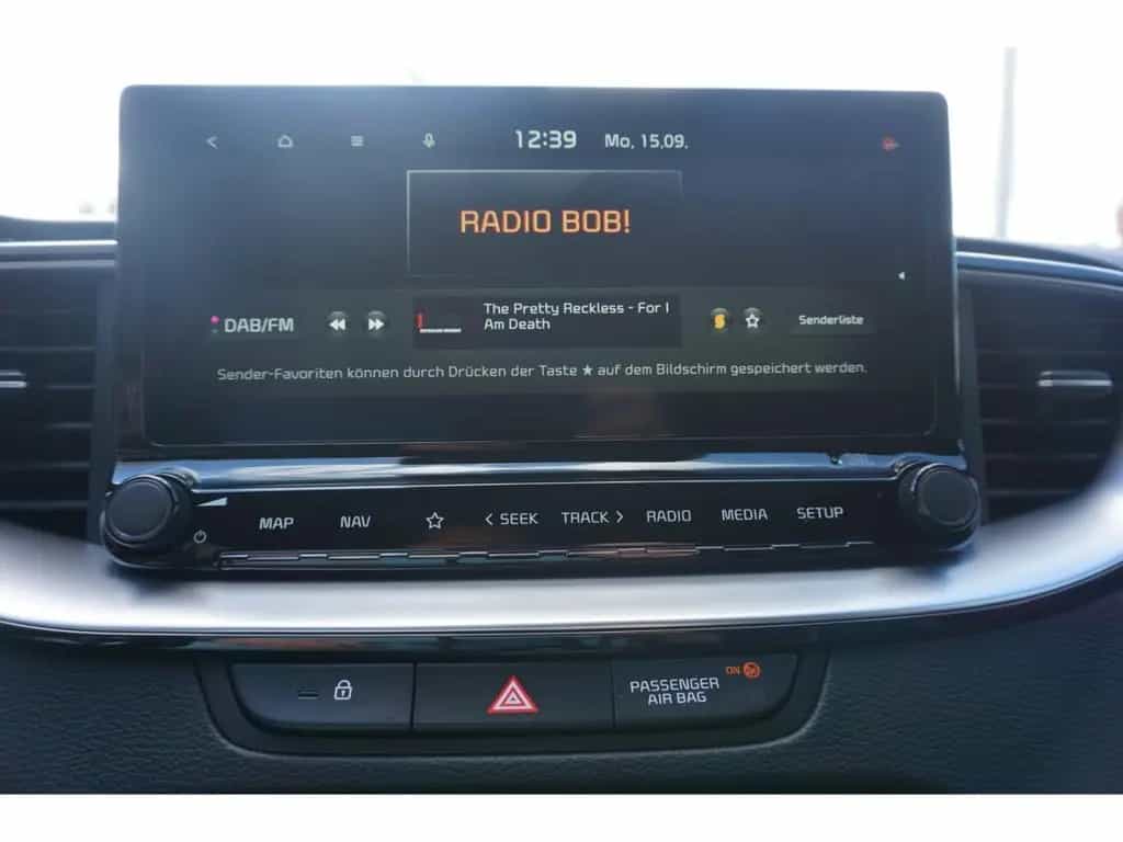 Kia Ceed_sw 1.5T 140 GT Line DCT7 Pano AHK Navi LED 04/2026-photo-18