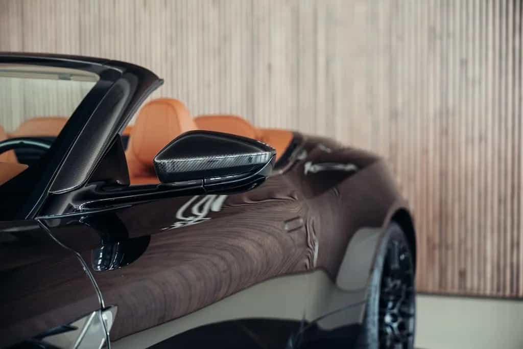Aston Martin DBS 770 Ultimate Volante, Minotaur Green, MwSt. 01/2024-photo-10