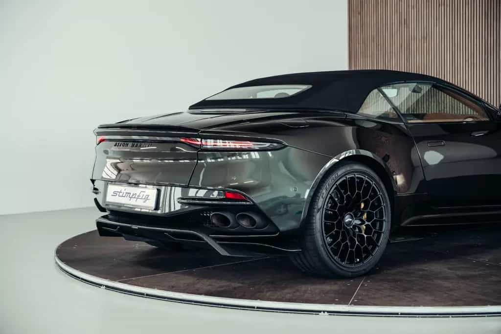 Aston Martin DBS 770 Ultimate Volante, Minotaur Green, MwSt. 01/2024-photo-29